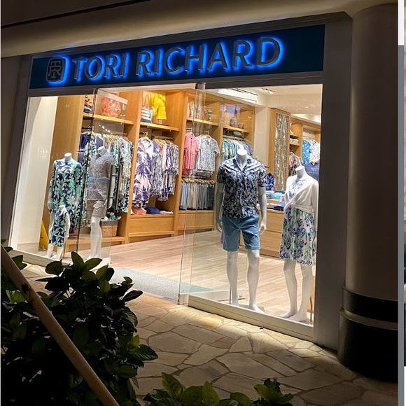 Tori Richard of Honolulu Designer Cap Sleeve Top Tunic Monstera Print Size XS - Picture 11 of 11